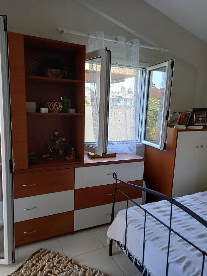 Spacious 2-Bedroom Vacation Home With Sea View 페프코초리 펜션